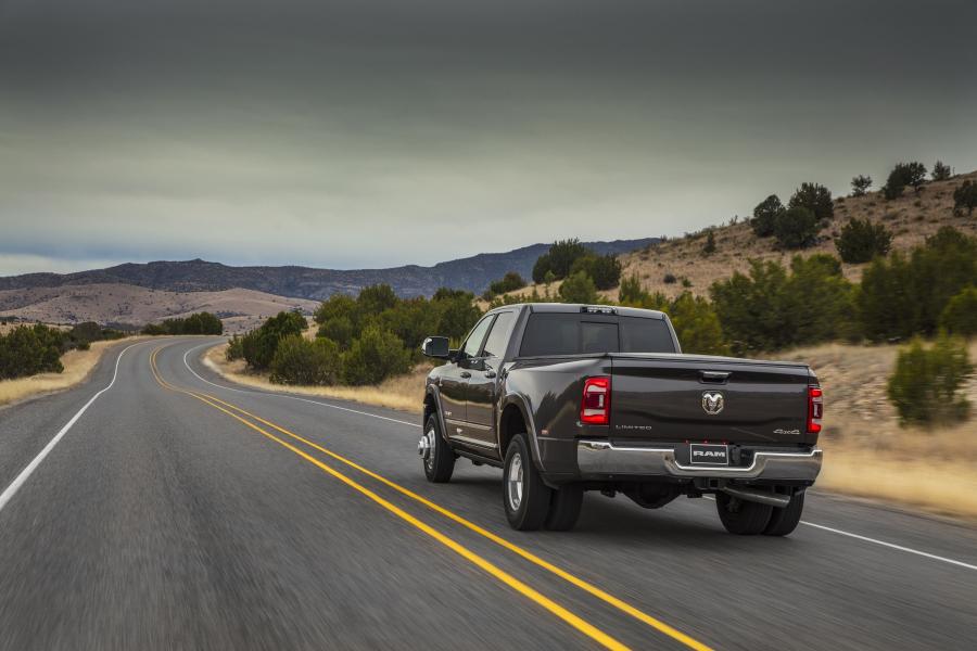  Ram 3500 Limited Crew Cab Dually (D2) (D2) 2019 года  (фото 25 из 45)